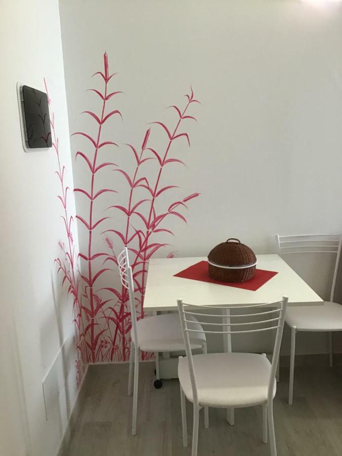 Appartamento Rubino - Lovely Little Flat 3 Minutes From Golf Club 5 Minutes From Lake Soiano Del Lago Exteriér fotografie