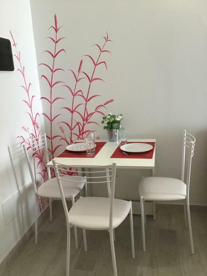 Appartamento Rubino - Lovely Little Flat 3 Minutes From Golf Club 5 Minutes From Lake Soiano Del Lago Exteriér fotografie