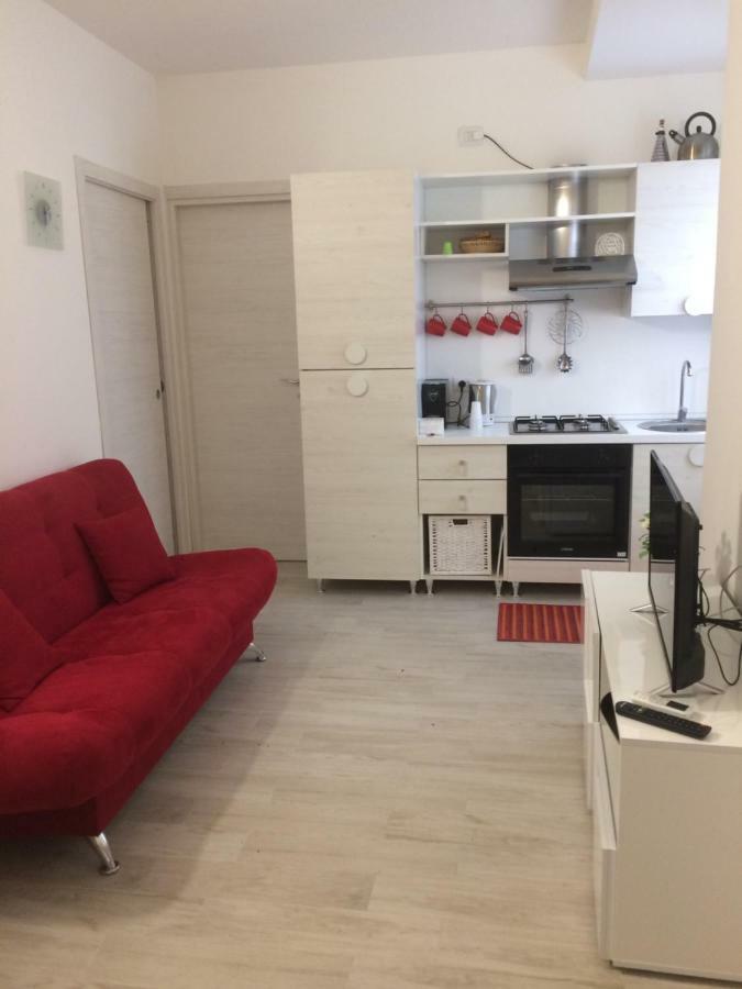 Appartamento Rubino - Lovely Little Flat 3 Minutes From Golf Club 5 Minutes From Lake Soiano Del Lago Exteriér fotografie